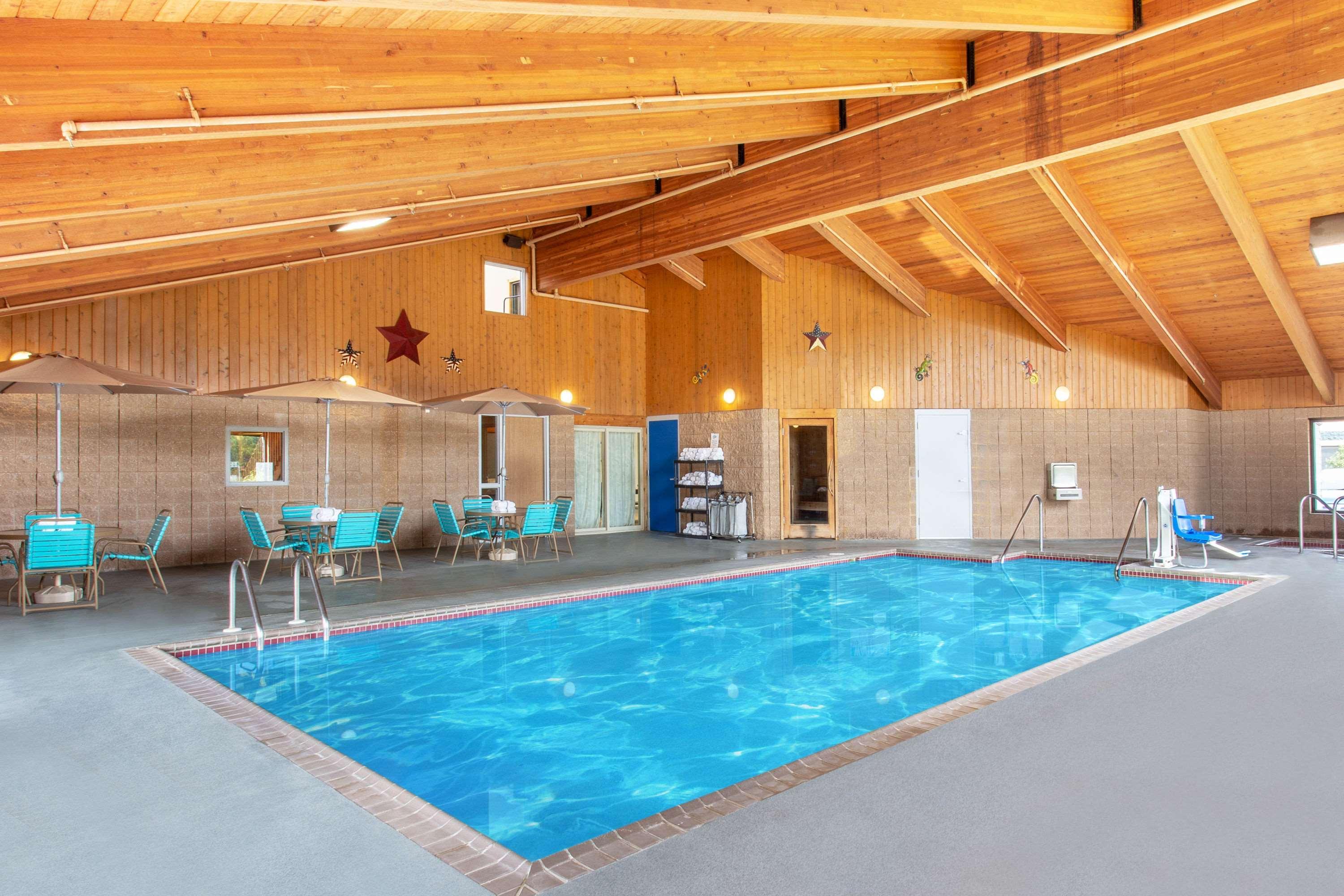 Americinn By Wyndham Calumet Ngoại thất bức ảnh